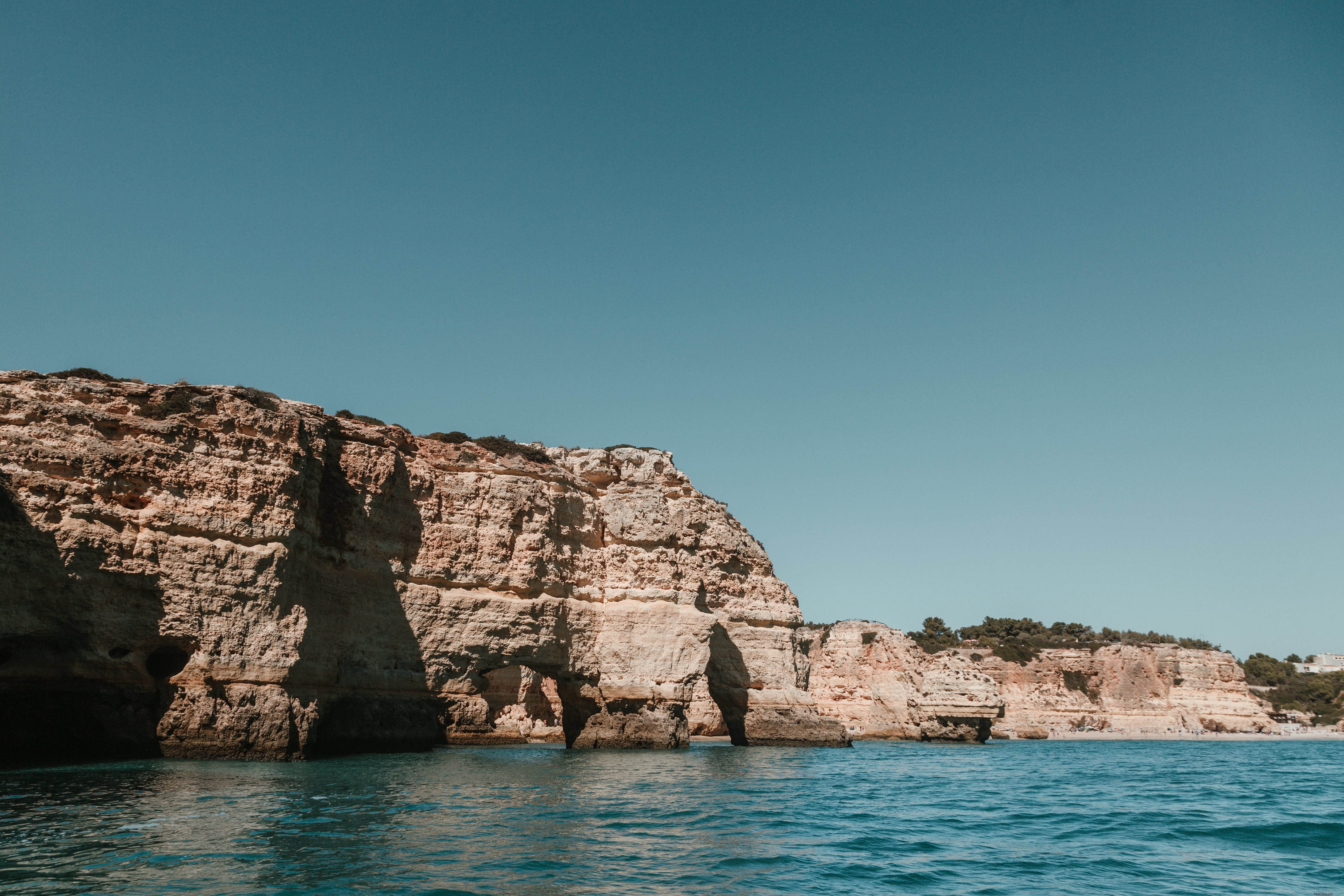 Vue d Azure Windows sur des falaises escarpées
