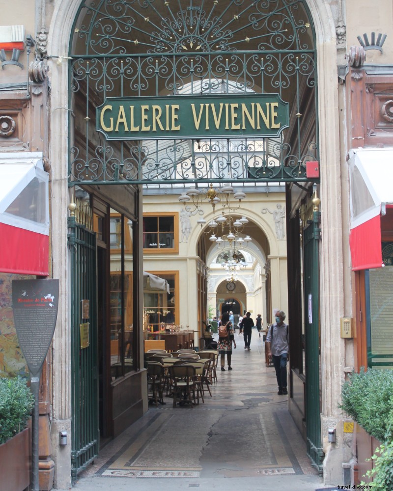 Baguettes, Palais, Pétanque : la promenade ultime du quartier parisien