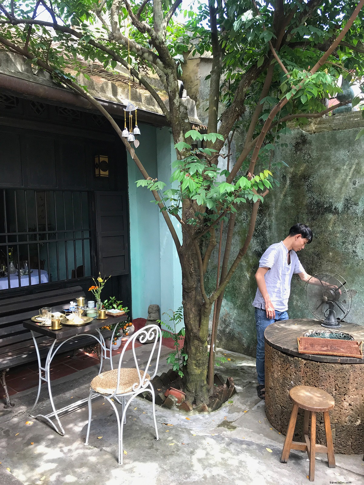 Prendre le temps dans le plus charmant salon de thé de Hội An, Vietnam