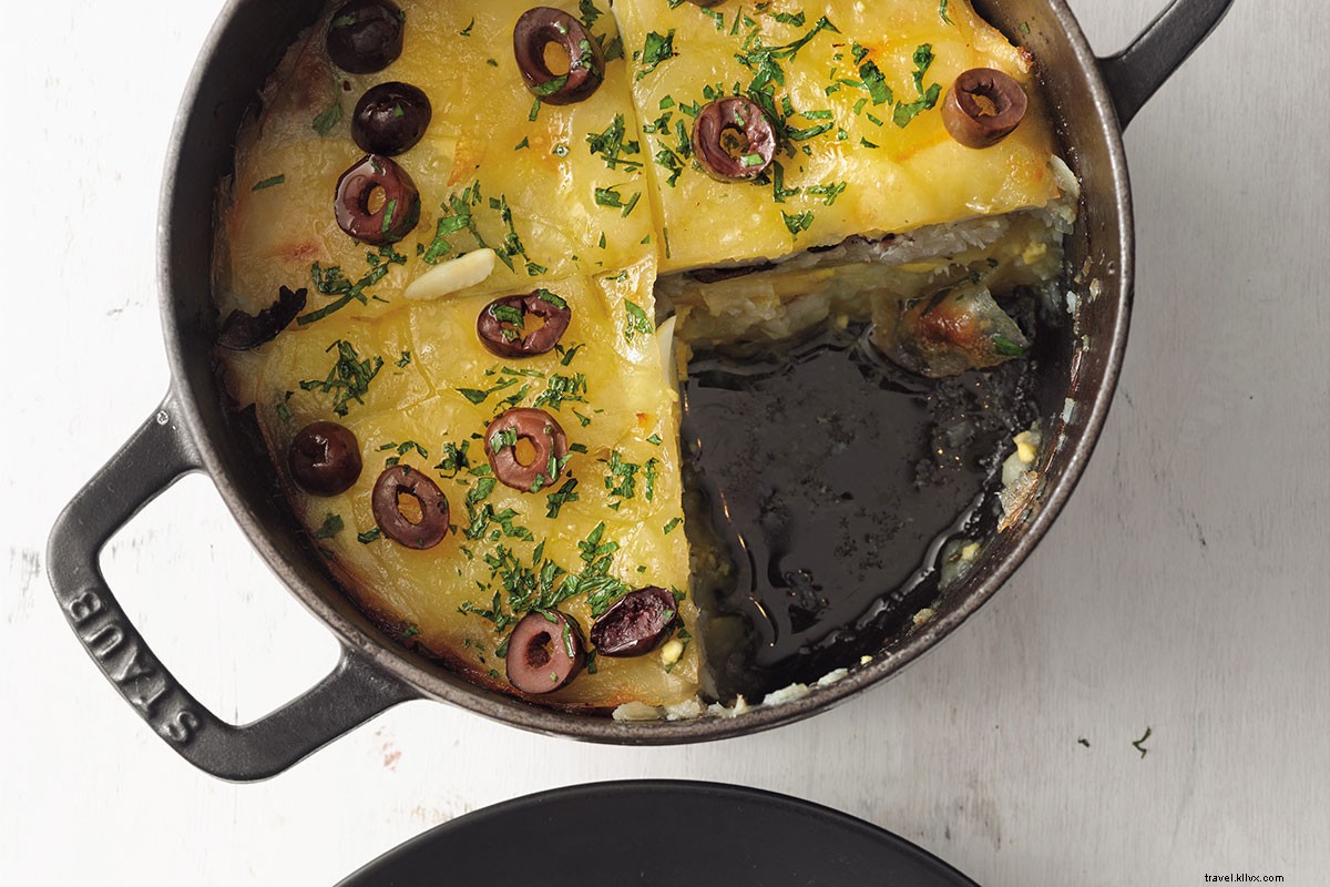 Casserole traditionnelle de morue salée – un plat réconfortant portugais