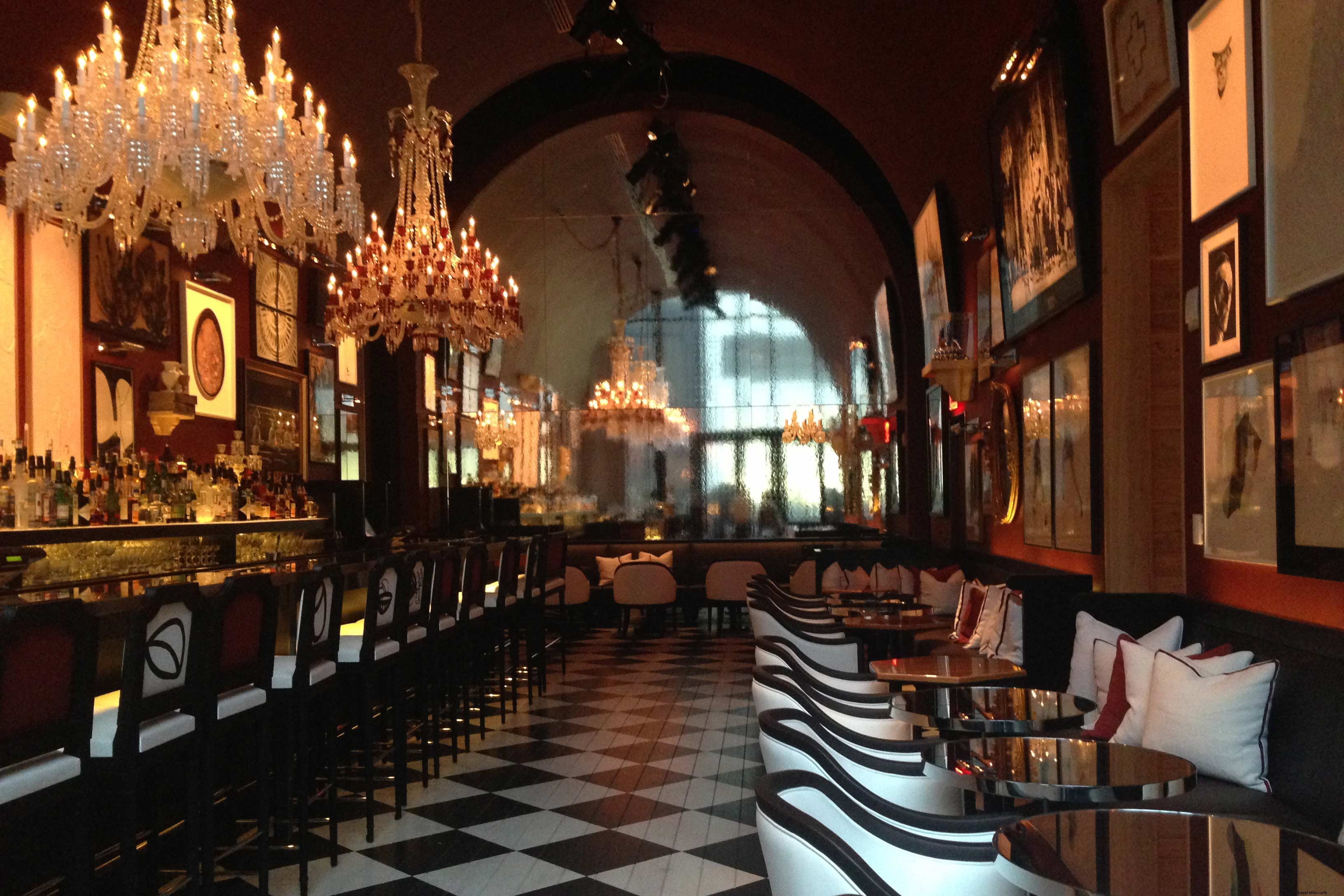 Des cocktails qui boostent : 12 bars d’hôtel pour sceller vos affaires