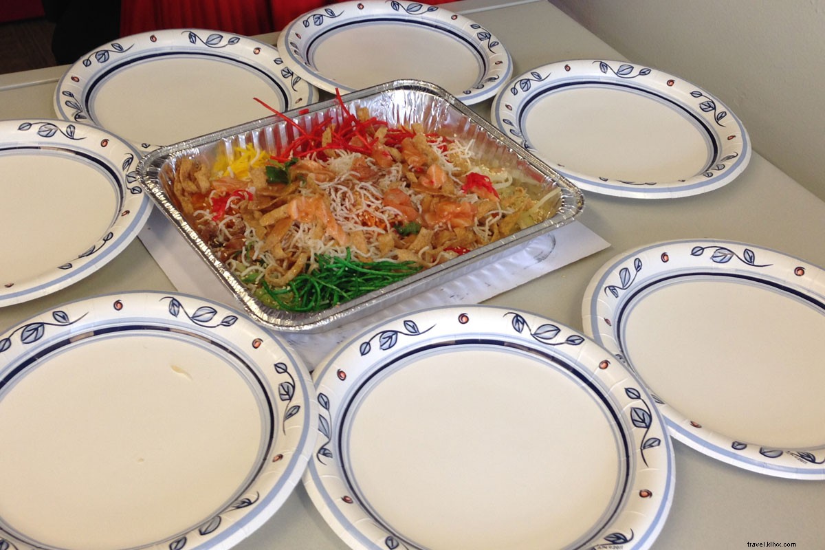 Nouvel An chinois 101 : comment préparer la salade de prospérité