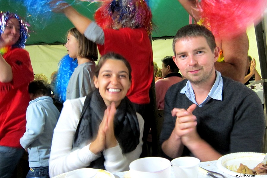 Oui ! Une fête dans le sud‑ouest de la France