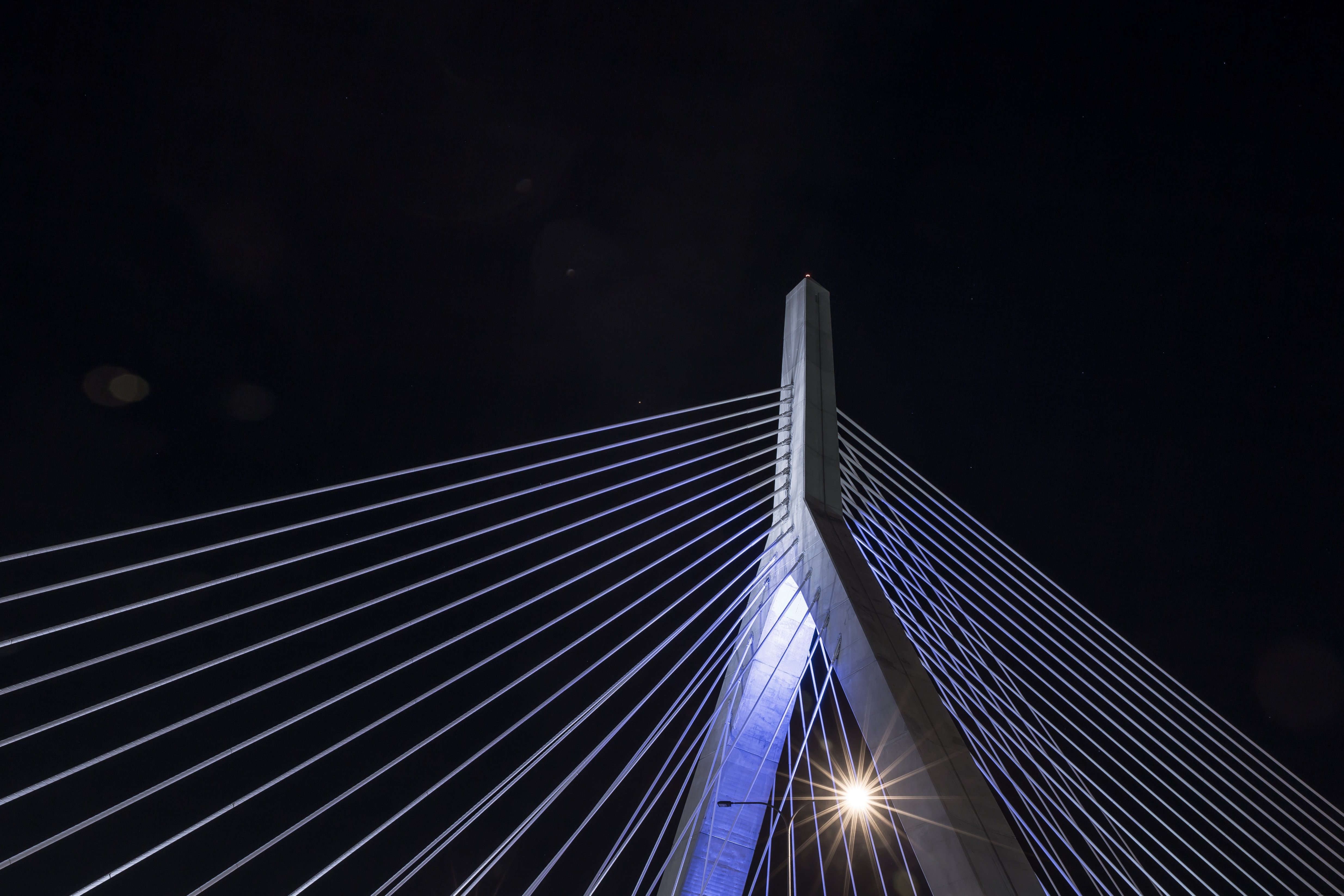 Photo du pont de nuit à Boston