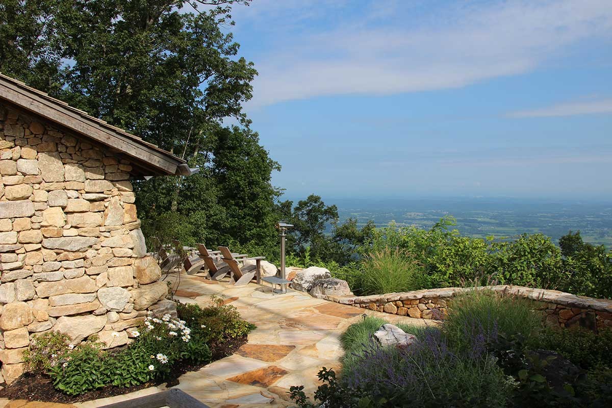 Retraite spectaculaire en montagne dans les contreforts des Great Smoky Mountains