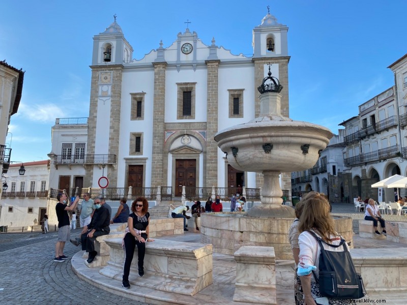 Place d Évora