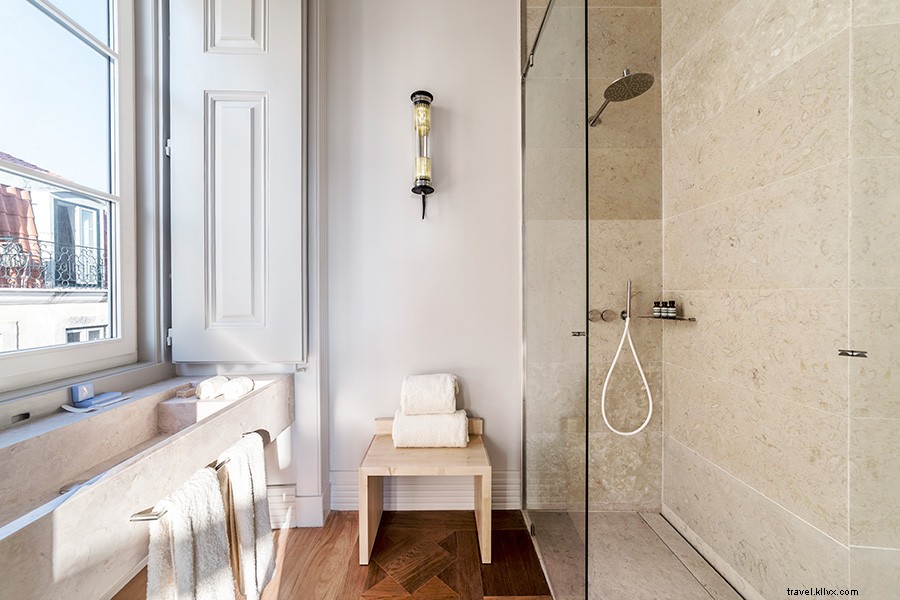Découvrez l intérieur du plus bel hôtel neuf de Lisbonne