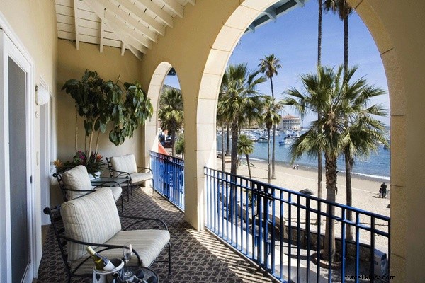 Le soleil et le noir se rencontrent sur l île de Catalina