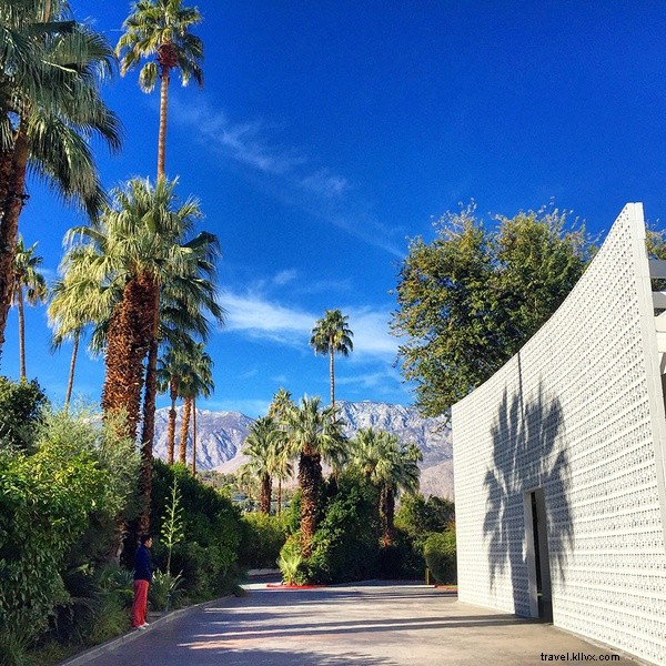 Des yeux rouges : de New York à Palm Springs