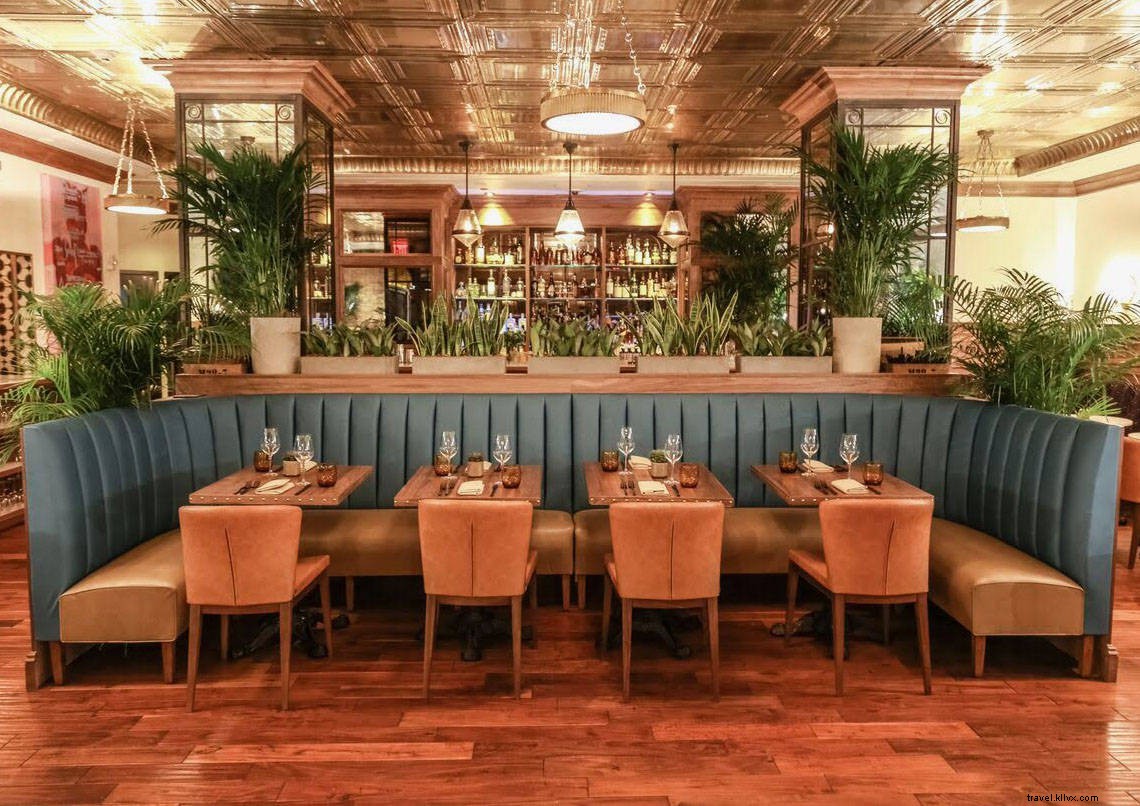 Deux cheminées, mieux qu’une seule : un hôtel new-yorkais idéal pour les séjours