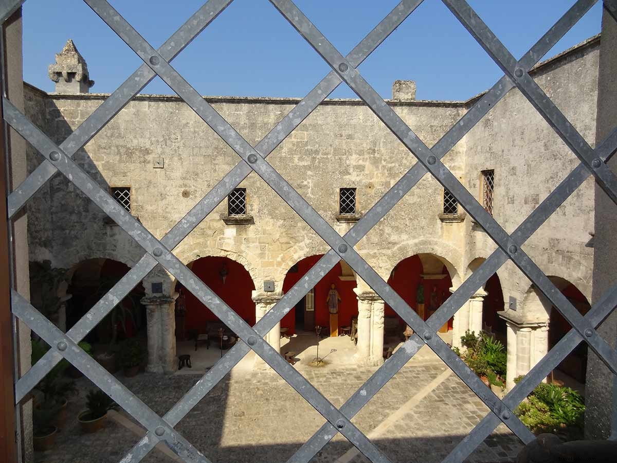 Saint Hôtel ! Pure magie italienne d’un couvent hors réseau devenu palais