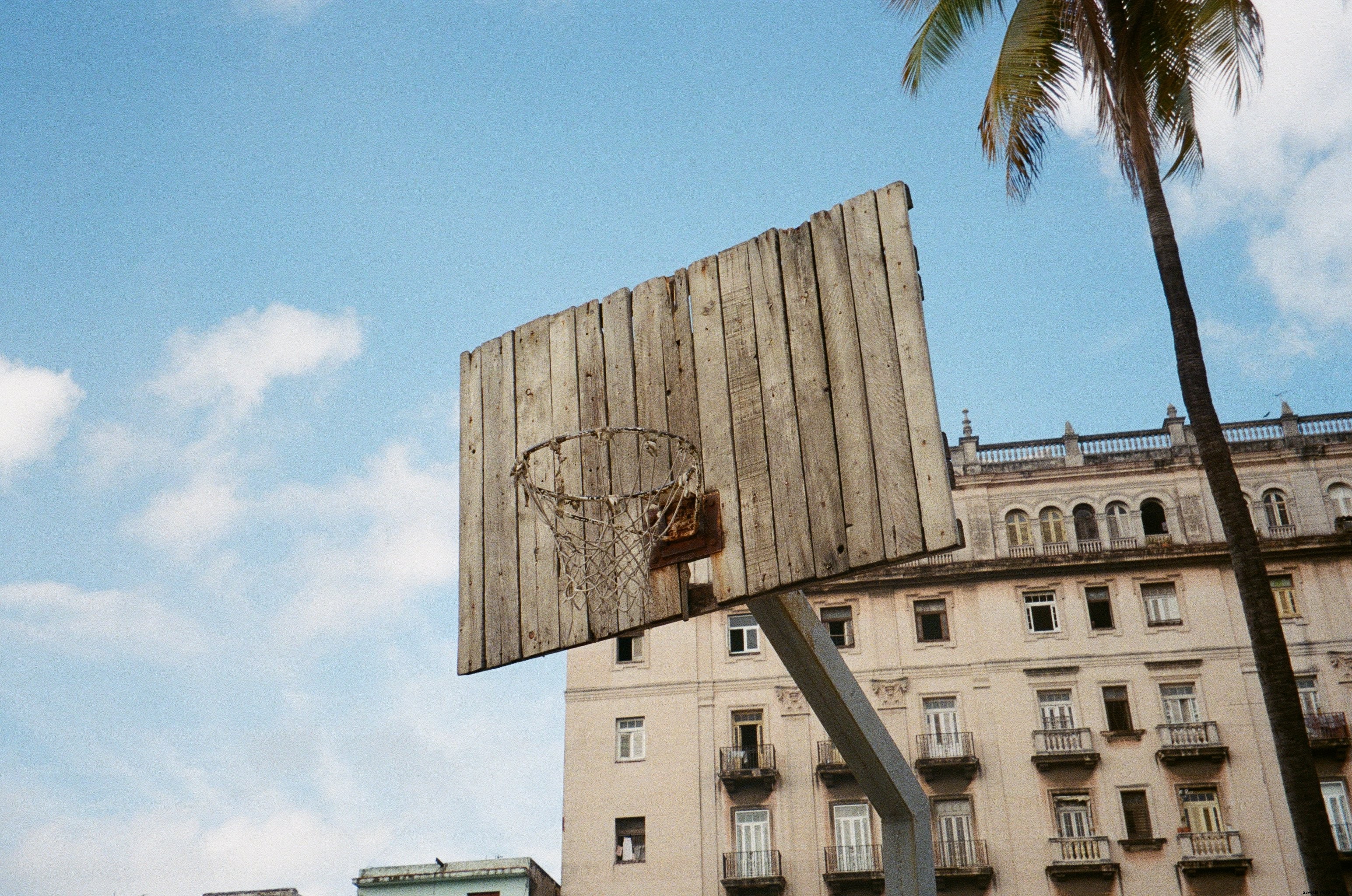 Filet de basket-ball rustique avec image d un panneau en bois