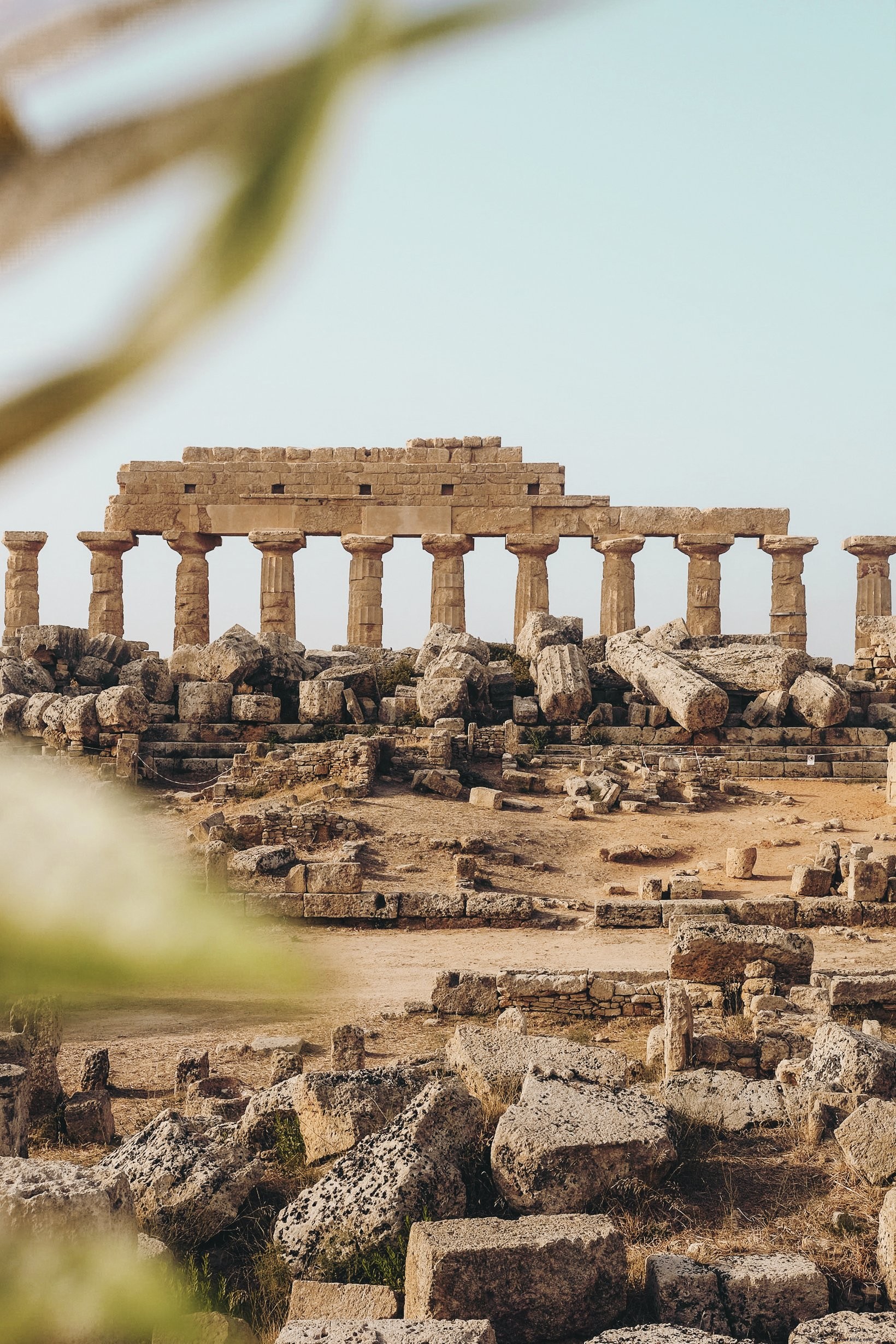 Photos des ruines du temple au cœur du parc archéologique de Sélinonte