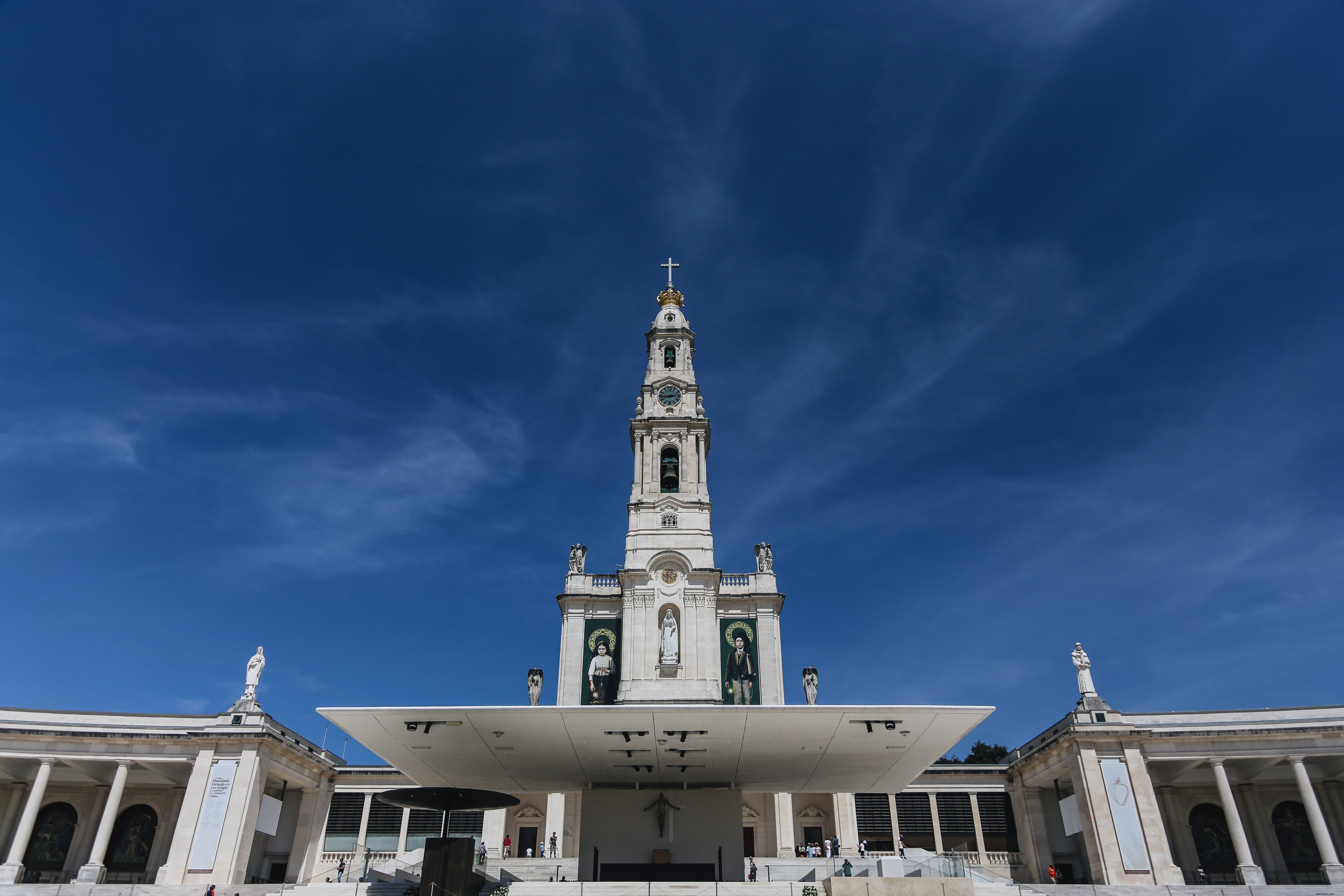 Photo d’une église catholique au Portugal