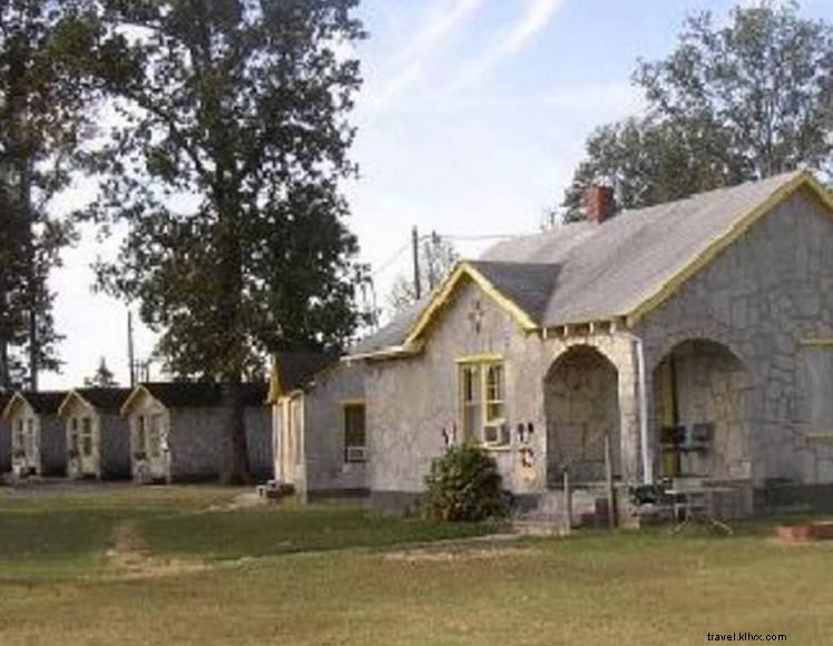 Cabanes Rocheuses et Camping