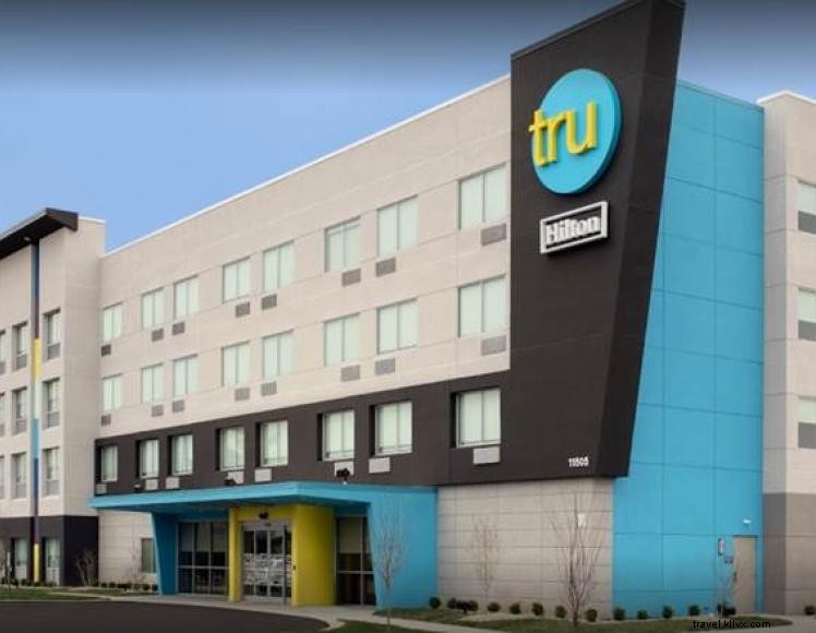 Tru by Hilton Louisville Est