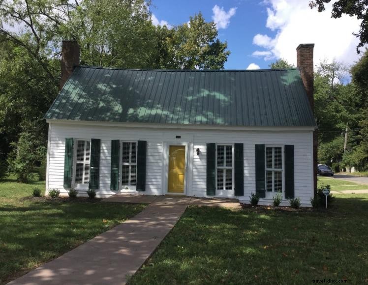 Maison Davis – Cottage du XIXe siècle à Bardstown