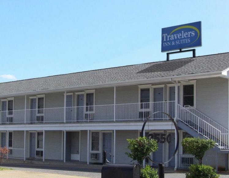 Travellers Inn & Suites – Hôtel & Suites à Paducah