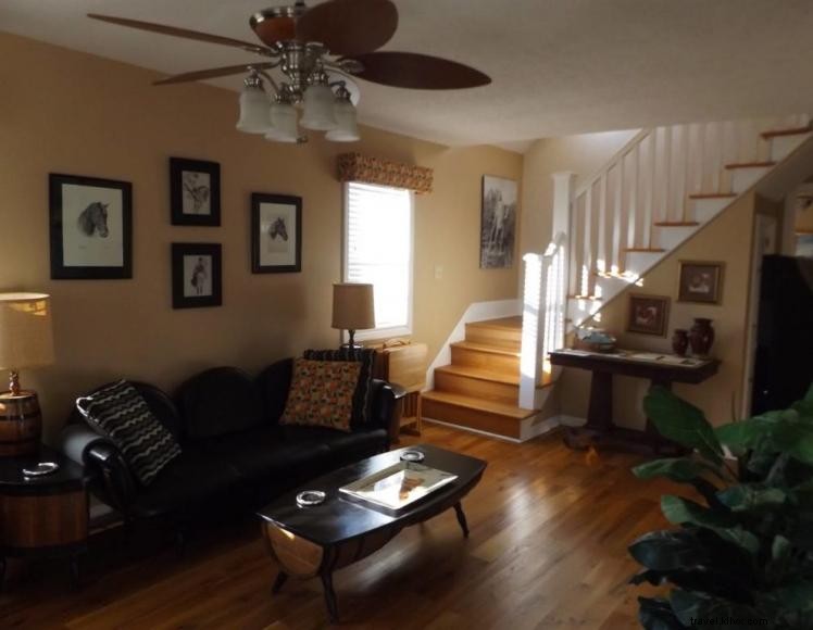 Le Cottage – Retraite authentique du Kentucky avec terrasse privée et décor inspiré du bourbon