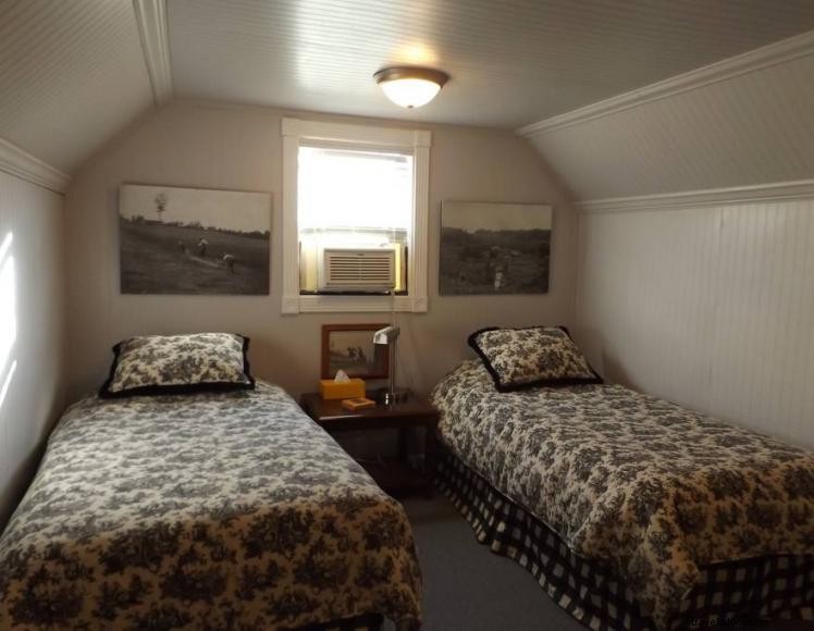 Le Cottage – Retraite authentique du Kentucky avec terrasse privée et décor inspiré du bourbon