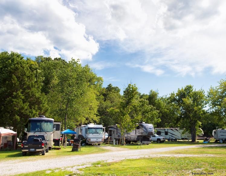 Parc de camping-car Walnut Meadow – 103 emplacements à Berea, KY