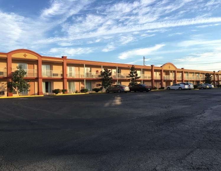 Americas Best Value Inn & Suites (Williamstown)