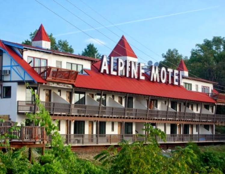 Complexe alpin offrant une vue imprenable sur la montagne