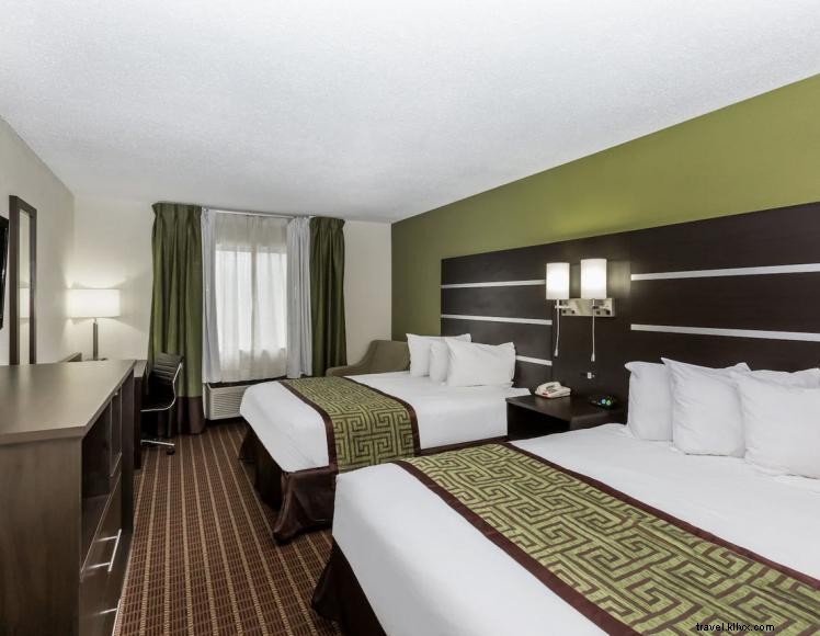 Baymont Inn & Suites (Brooks)