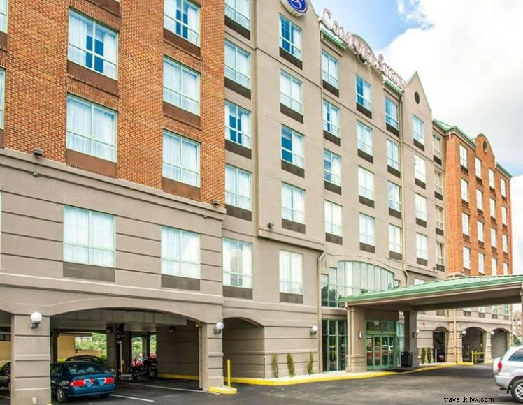 Comfort Suites au bord de la rivière