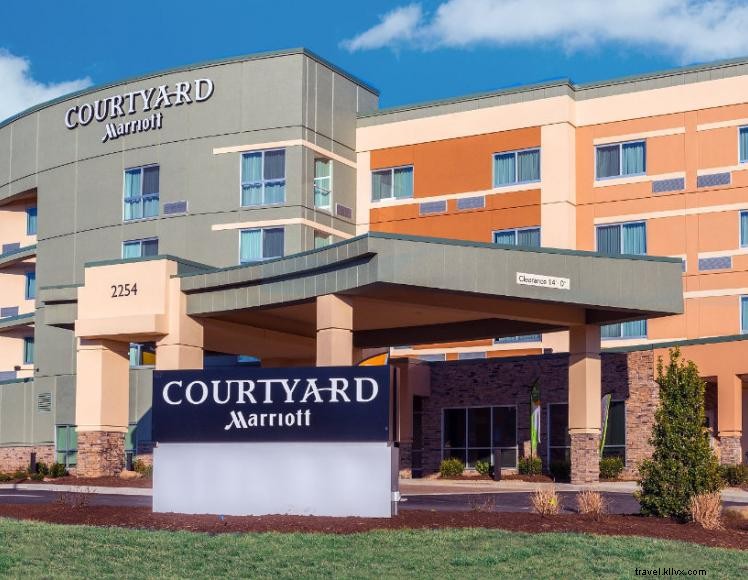 Courtyard by Marriott – Somerset