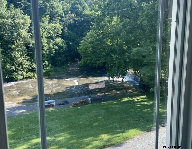 Retraite Cape Cod au bord du ruisseau