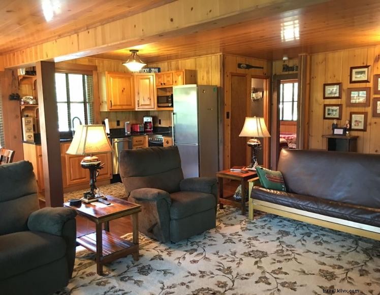 Cabane au bord du lac