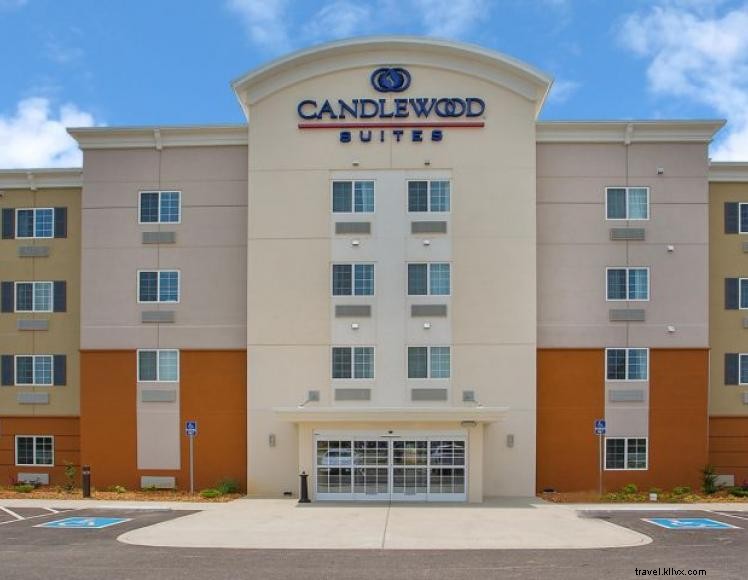 Candlewood Suites (Oak Grove)