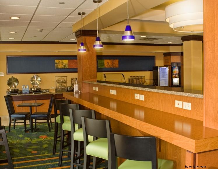 Fairfield Inn & Suites (Elizabethtown)
