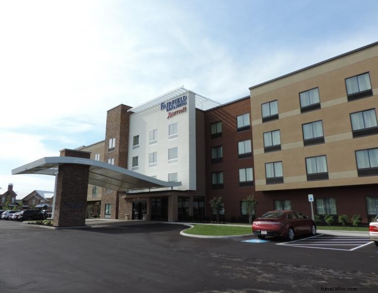 Fairfield Inn & Suites – Bowling Green