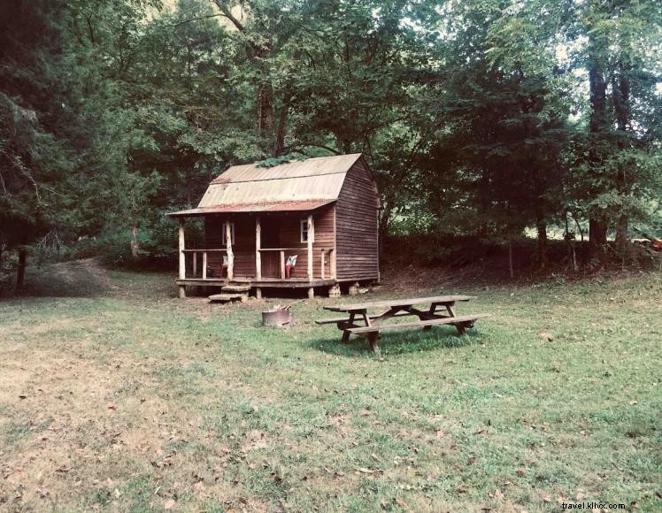 Cabine  Roughing It  à Foggy Bottom, Kentucky