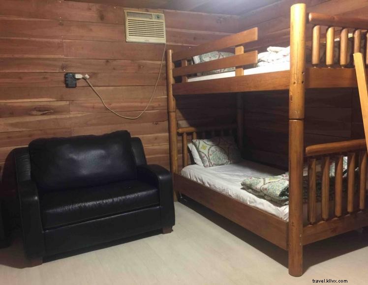 Cabine  Roughing It  à Foggy Bottom, Kentucky
