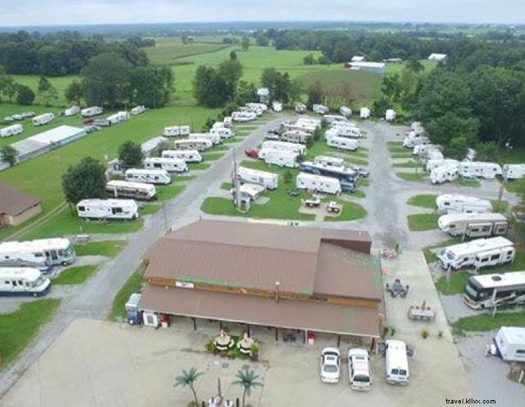Parc de camping-car Green River Resort et Bar & Grill Tucker s Tiki