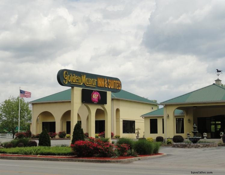 Golden Manor Inn & Suites