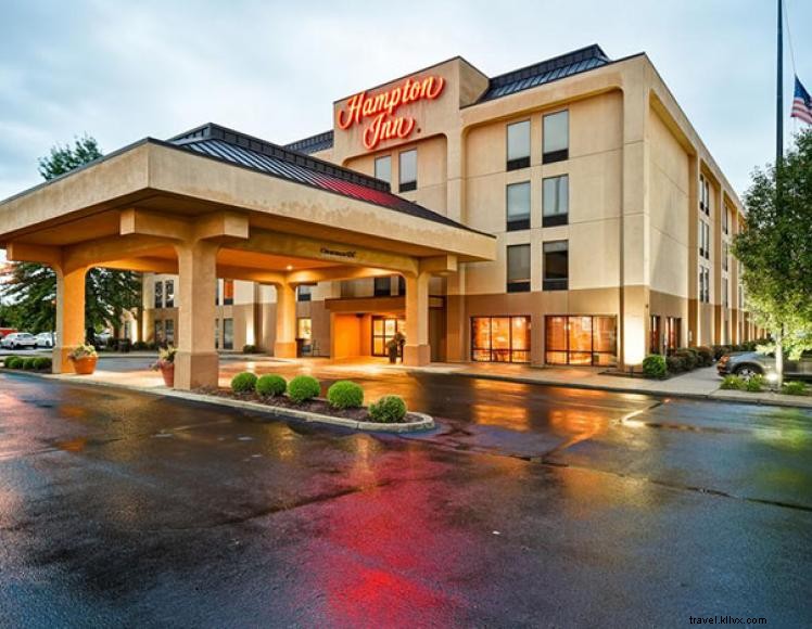 Hampton Inn Airport / Centre d Exposition