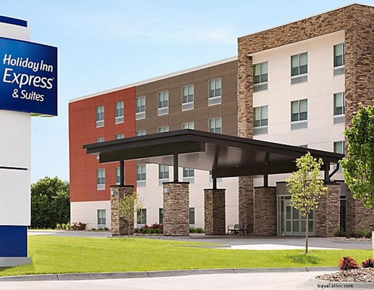 Holiday Inn Express & Suites (Madisonville)