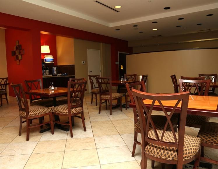 Holiday Inn Express (Georgetown)