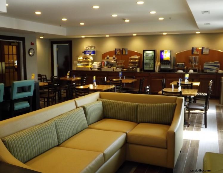 Holiday Inn Express (Nicholasville)
