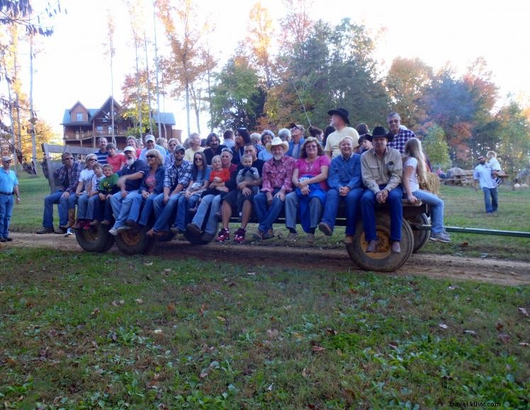 Hidden Cave Ranch – Bed & Breakfast et ferme de chevaux Bashkir Curly