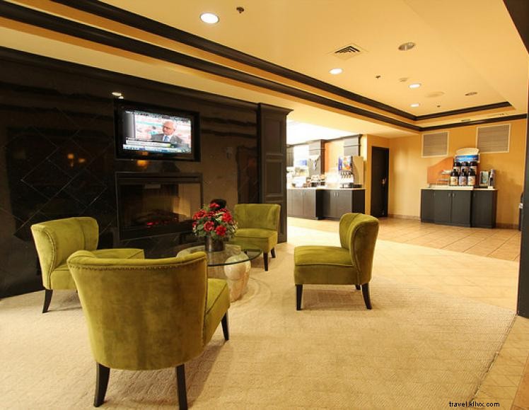 Holiday Inn Express & Suites (Shelbyville)