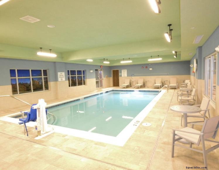 Holiday Inn Express & Suites (Danville)