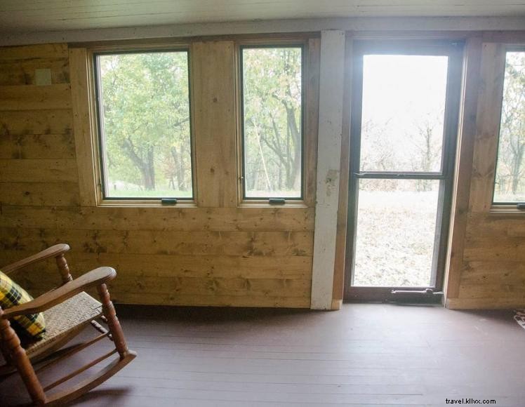 Cabane historique en rondins