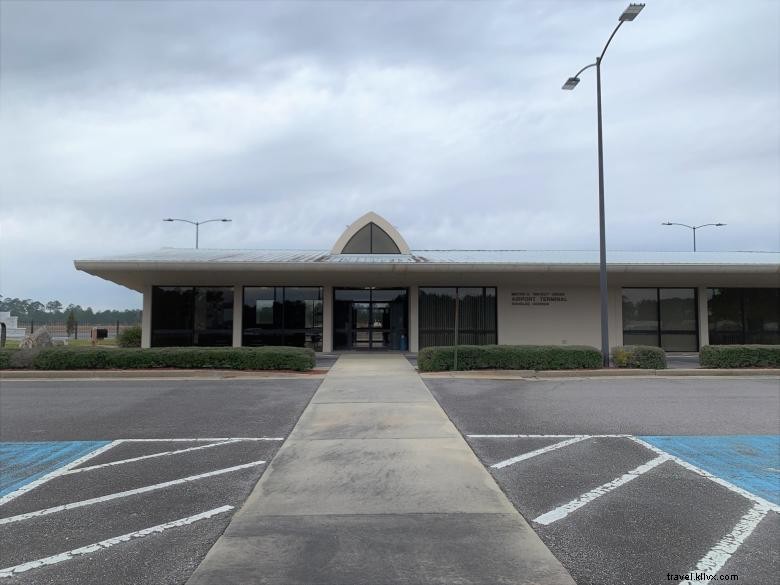 Aéroport municipal Douglas Gene Chambers