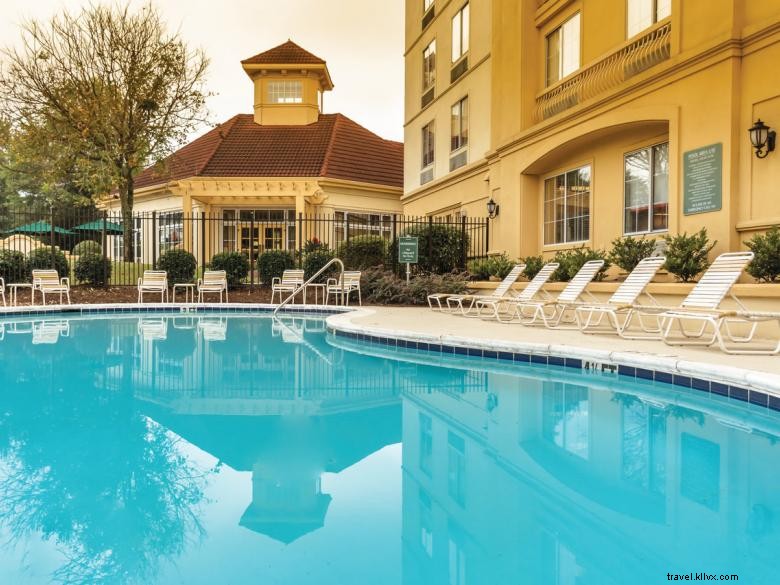 La Quinta Inn & Suites Atlanta Ballpark‑Galleria