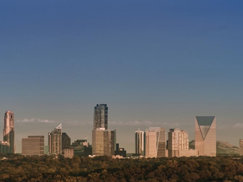 La Quinta Inn & Suites Atlanta Ballpark‑Galleria